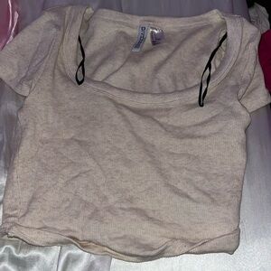 peach colored cropped t